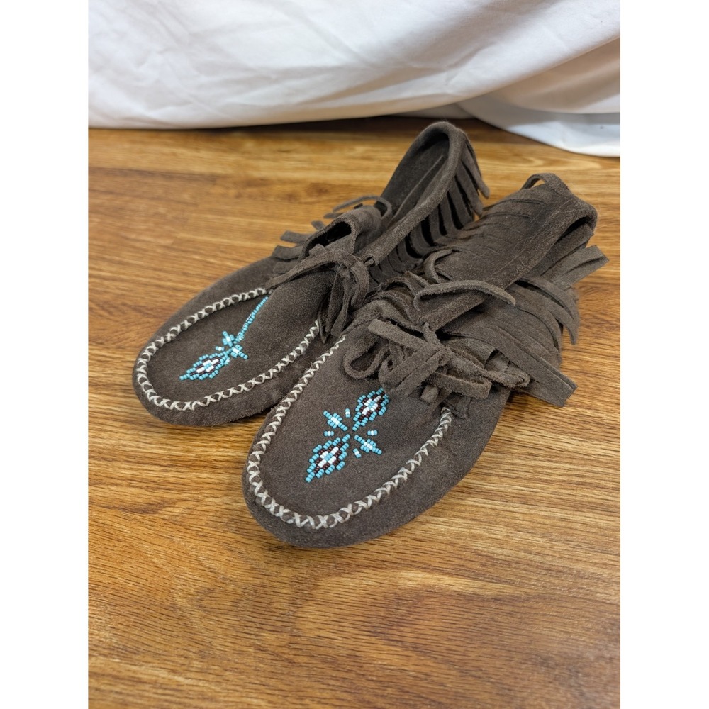 NWOT MANITOBAH WOMEN'S BROWN LEATHER MOCCASINS SIZE 7 US